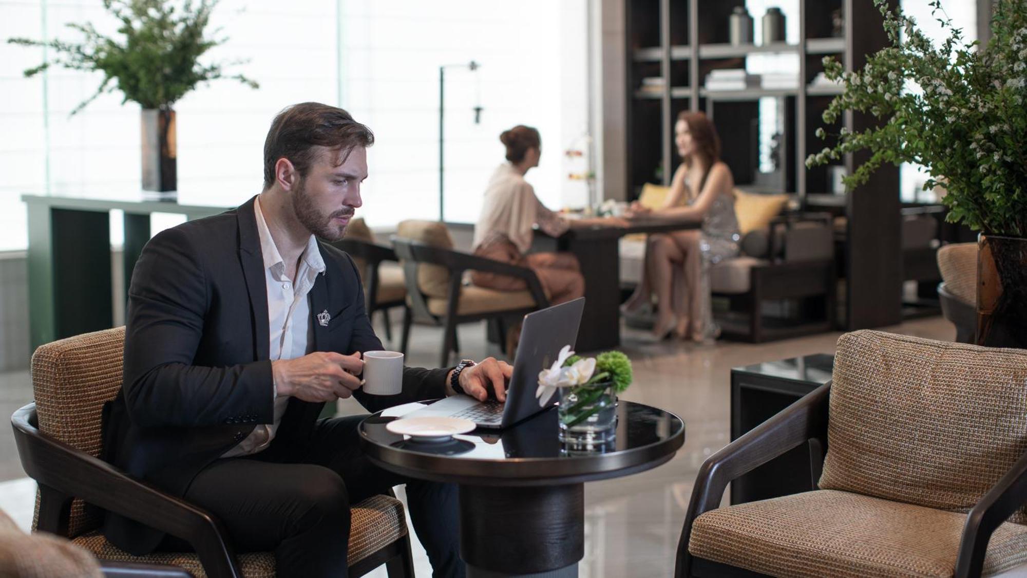 Kingdom Hotel Yiwu  Buitenkant foto